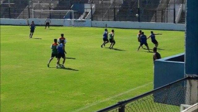 Ituzaingó cayó 1 a 0 ante Deportivo Merlo