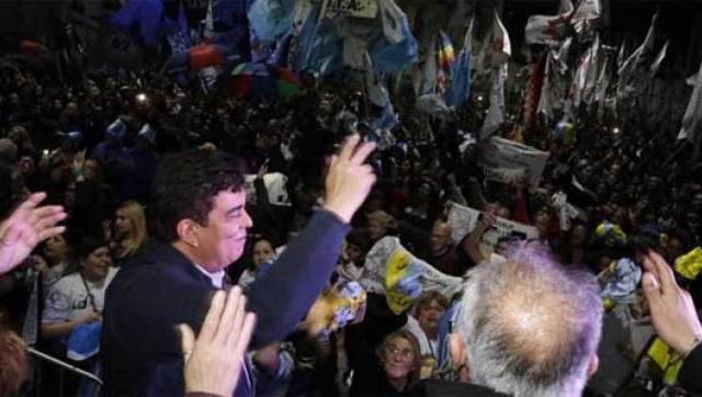 Magario y Espinoza reunieron a la militancia en Laferrere y se entusiasman con “el triunfo más grande de la Argentina”