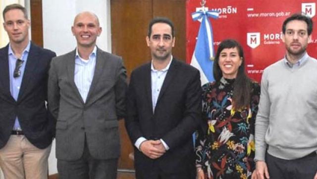Tagliaferro recibió al embajador de Holanda por el proyecto para sanear el Arroyo Morón