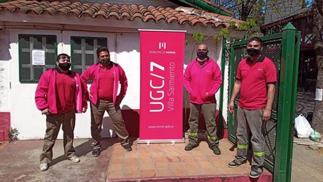 Entrega de elementos de seguridad e indumentaria para el personal de las 14 UGCs