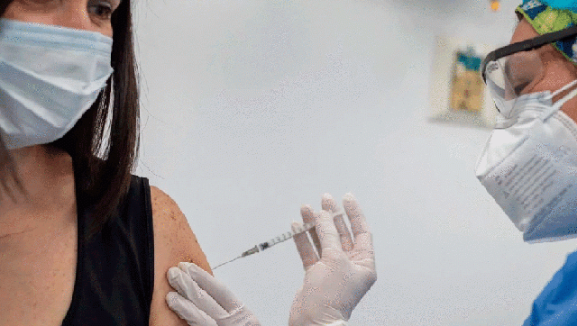 Ya se pueden vacunar mayores de 30 en Ituzaingó