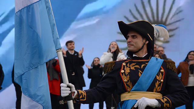 Casi 5000 alumnos y alumnas de Morón prometieron fidelidad a la Bandera Argentina