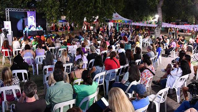 Morón celebró el Día Internacional de las Mujeres Trabajadoras con actividades culturales