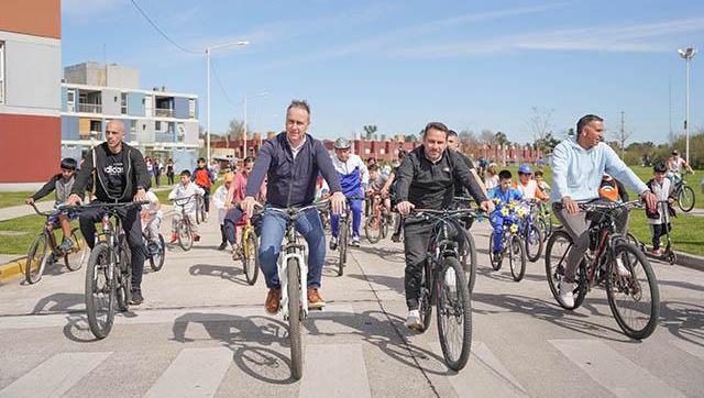 El Barrio Procrear celebró una colorida bicicleta familiar con gran éxito