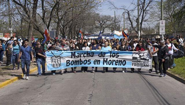 Se llevó a cabo la primera marcha de los Bombos 