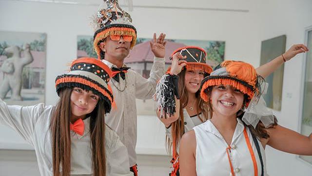 Ituzaingó celebra el carnaval con una muestra cultural y un gran cierre murguero