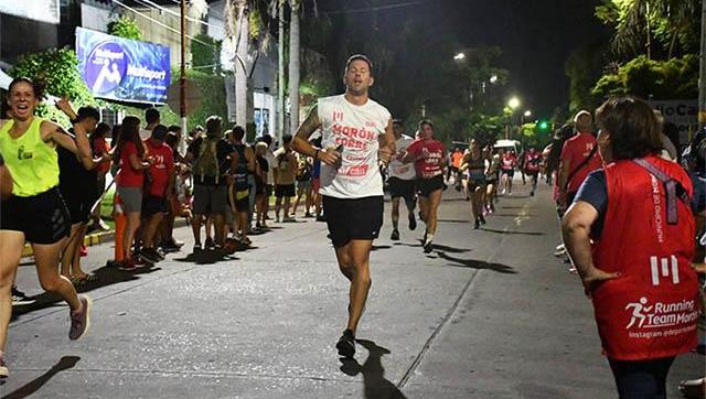 Más de 7000 personas participaron de la prueba atlética nocturna en Castelar