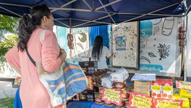 4° edición de Compre Barato: alimentos y artículos navideños a precios populares