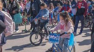 Florecerán Pañuelos: bicicleteadas por los barrios Florecerán Pañuelos: bicicleteadas por los barrios